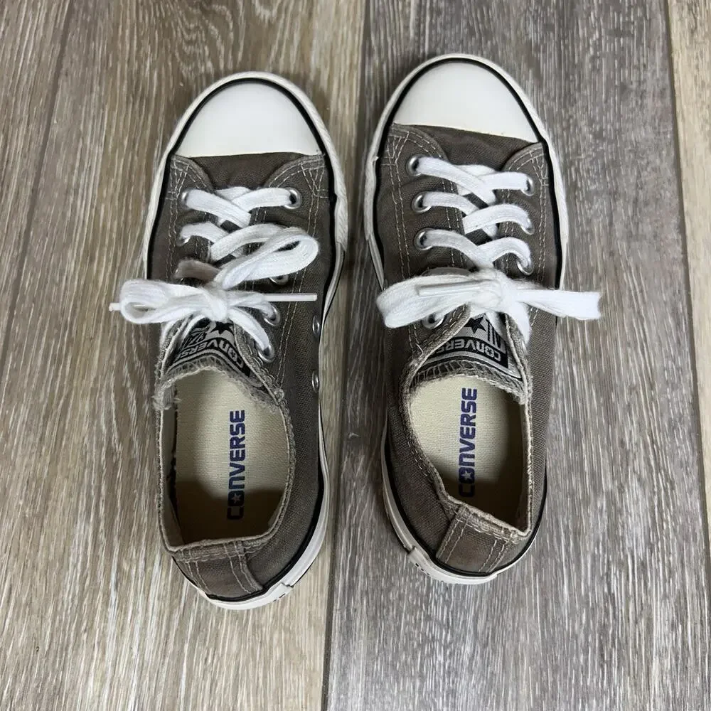 Converse previously owned